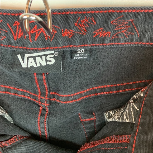 VANS BLACK JEANS SIZE 28 - Picture 2 of 3